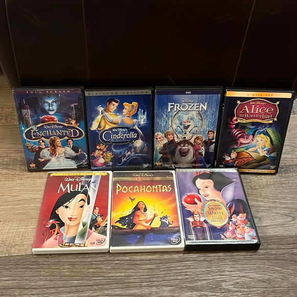MOVIES~Lot of 7 Walt Disney Movies all previously viewed. - Picture 1 of 1